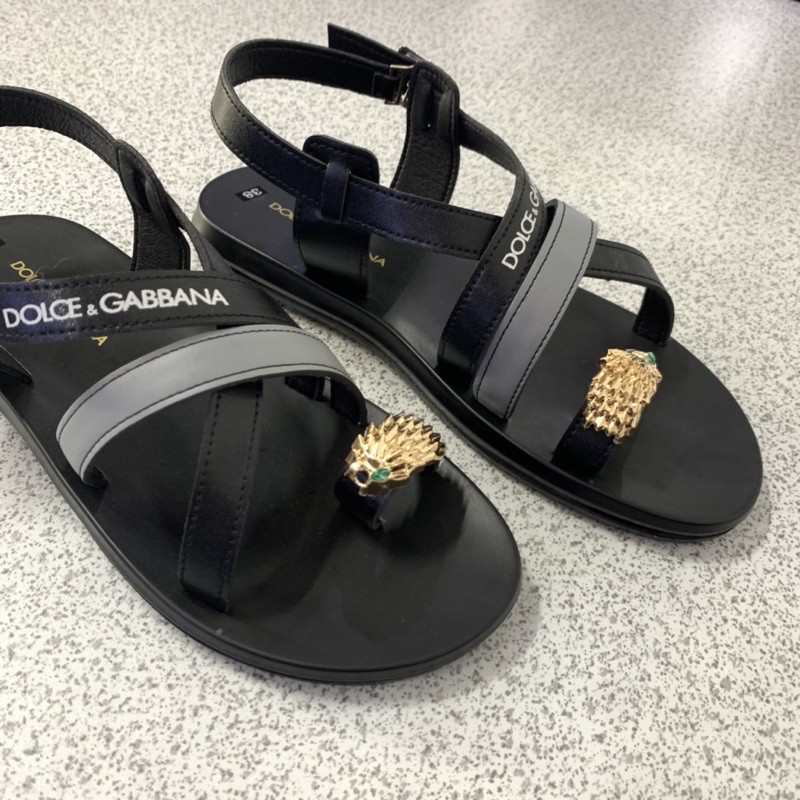 Dép sandal Dolce quai da xỏ ngón đầu nhím