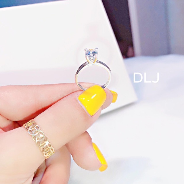 Nhẫn bạc đính đá trắng tự nhiên cho nữ siêu xinh