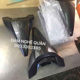 Mặt nạ trước Vario 2018 màu carbon hàng VN loại tốt mới 100% 💰 170,000 VND / 1 cái
