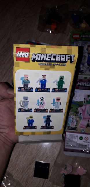Lắp ráp 1 hộp LegoMineCraft 1744