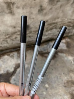 Chì kẻ mắt Loreal Le Kohl  . Made in Italy