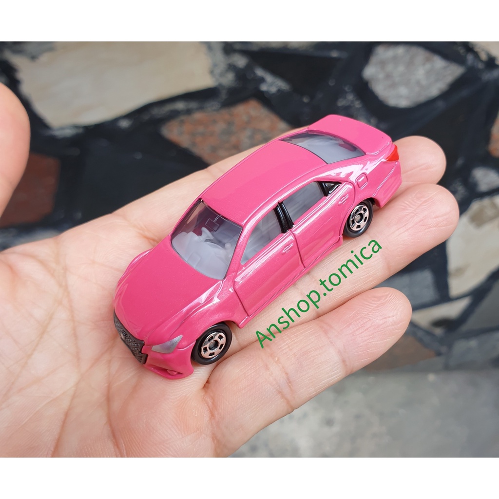 Mô hình xe Toyota màu hồng tomica Nhật Bản No92