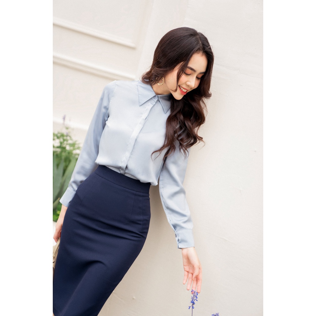Sơ mi cổ đức nẹp giấu khuy tay măng sec TIINSTORE AHD396