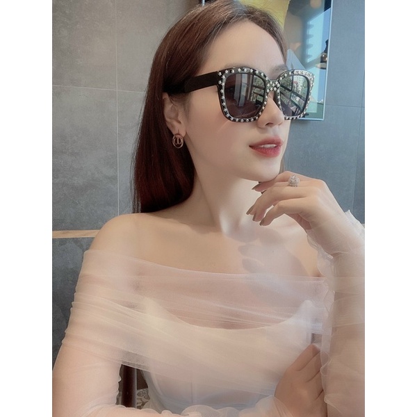 Kính nữ Sinsay có mail mua hàng của web chính hãng