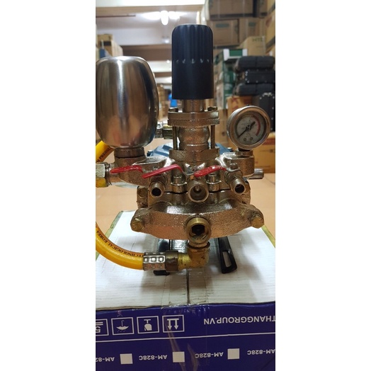 Máy rửa xe -Đầu máy rửa xe Amax 828C nhật bản