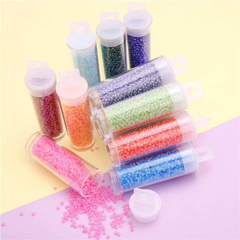 Bộ 1500 hạt thủy tinh 2mm nhiều màu dùng để làm trang sức