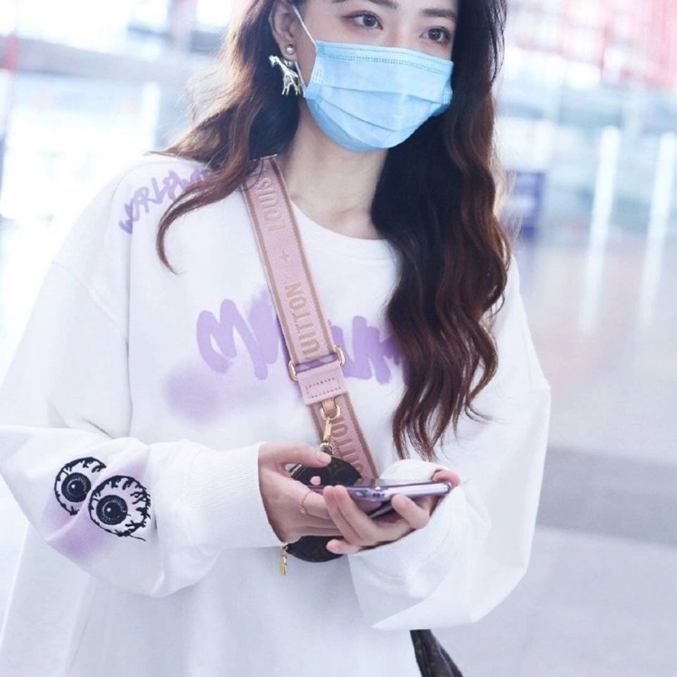 Áo sweater Tay Dài Cổ Tròn Dáng Rộng Dài Ngang Hông Cá Tính Dễ Phối Đồ Cho Nữ V9KV