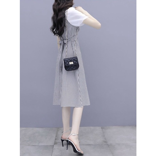 Đầm váy caro phối tay trắng thắt eo