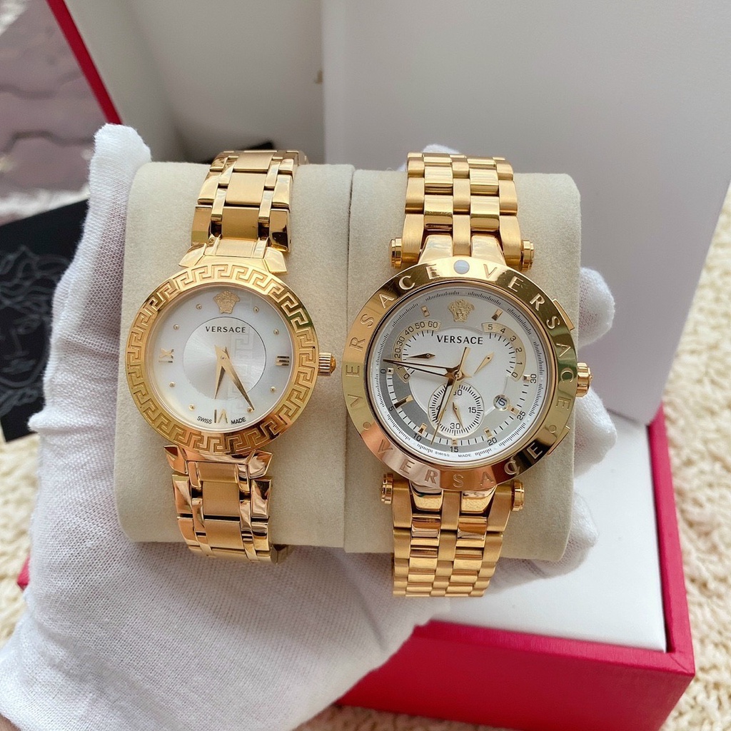 Đồng hồ Nam Versace V-Race 43mm, Nữ Versace Daphnis 34mm, dây Gold, máy Swissquartz