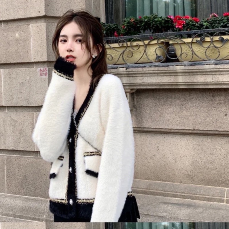 Áo khoác nữ, chất len lông thỏ mềm mịn, dày dặn, cổ V phối 2 túi pha ánh kim, kiểu dáng Hàn Quốc freesize