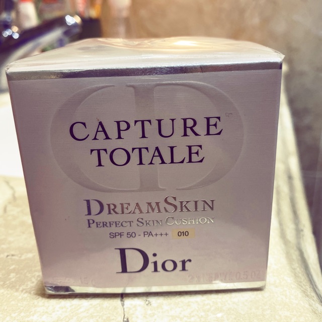 THANH LÍ Cushion Dior Dreamskin 010