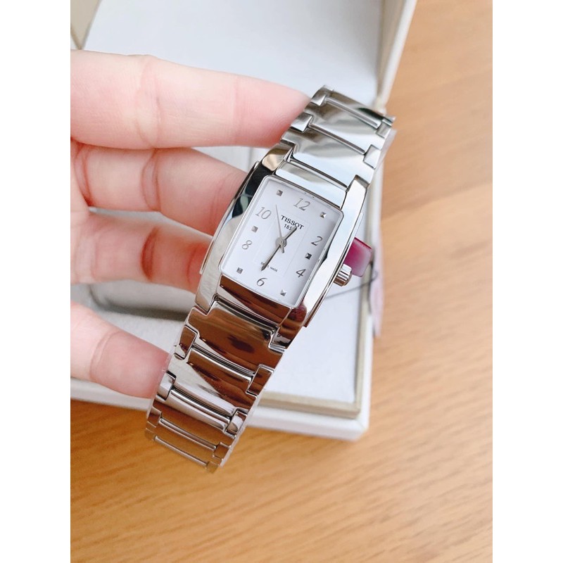 Đồng hồ nữ Tissot T073.310.11.017.00 size 31x25mm