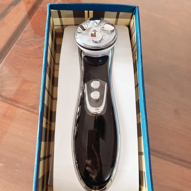 Máy chăm sóc da nâng cơ