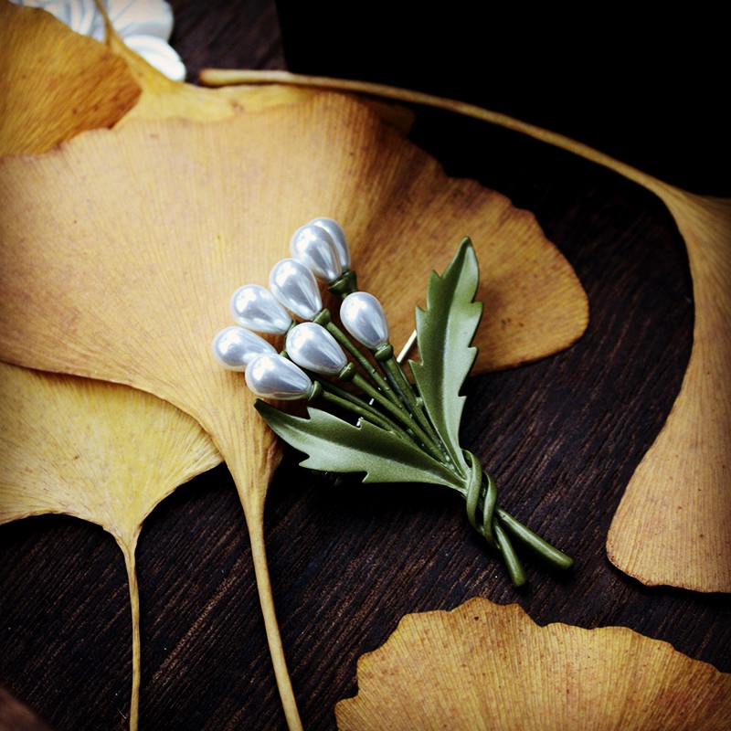 Ghim Cài Áo Hình Lá Đính Ngọc Trai Phong Cách Vintage