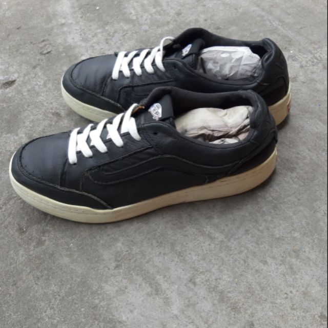 giày vans auth da thật size 42 2hand cond 9,5