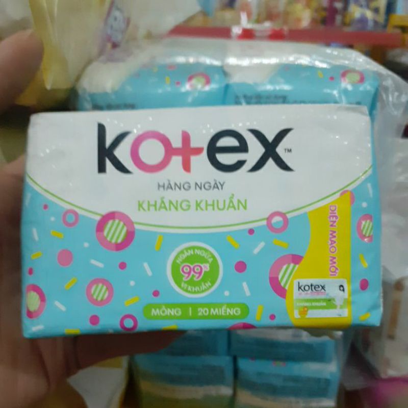 băng vệ sinh Kotex hàng ngày kháng khuẩn gói 20 miếng