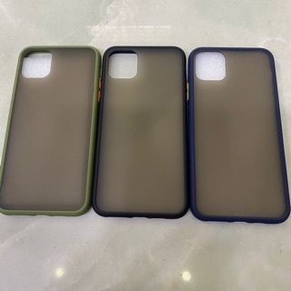 Ốp lưng Iphone 11 Pro Max viền dẻo lưng nhám chống vân tay