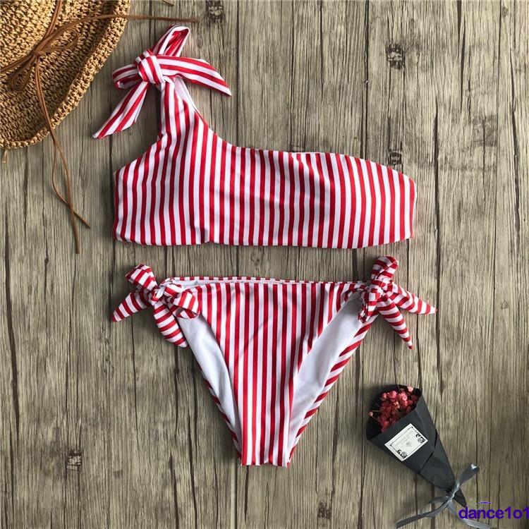 Bộ bikini gồm áo ngực trễ vai + quần lót thời trang gợi cảm cho nữ