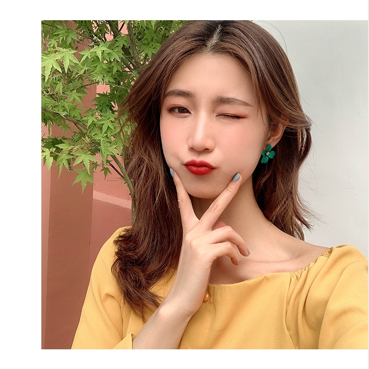 Bông Tai Hình Hoa Cúc Phong Cách Hàn Quốc Xinh Xắn Cho Nữ Dễ Thương
