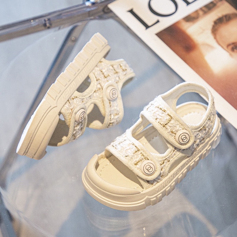 Sandal cho bé gái và bé trai hoạ tiết đính khuy từ 2-10 tuổi