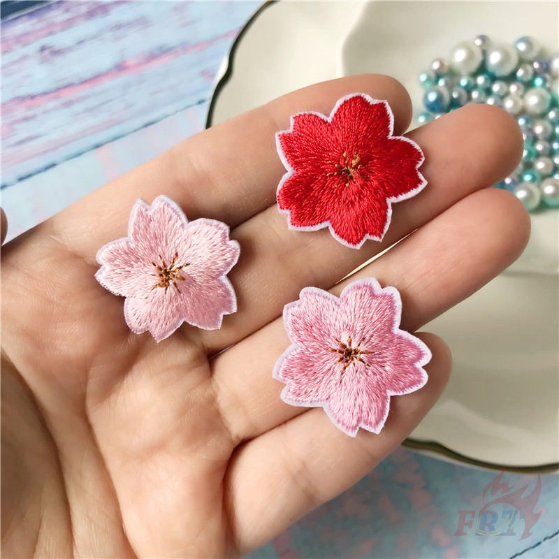 Huy Hiệu Ủi Áo Kiểu Dáng Kimono Dễ Thương