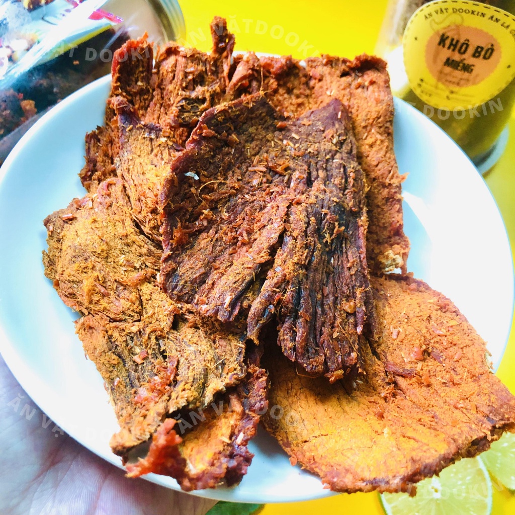 Khô bò miếng mềm đặc biệt loại 1 200g DooKin đồ ăn vặt vừa ngon vừa rẻ | BigBuy360 - bigbuy360.vn