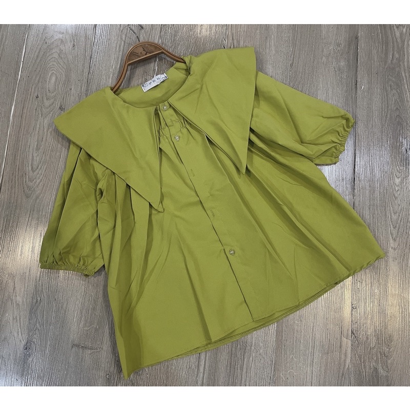 Áo sơ mi thô cổ lá hot