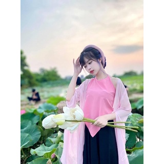 Yếm chụp sen - Khoác lụa màu hồng nhạt