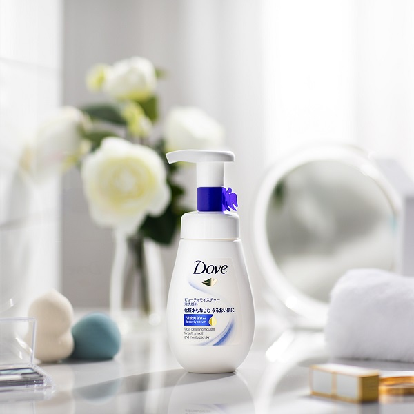 Sữa Rửa Mặt Dove 160ml Dạng Bọt Mịn Tinh Chất Serum Sạch Sâu Dưỡng Ẩm Dove Beauty Serum Facial Cleansing Mousse 160ml