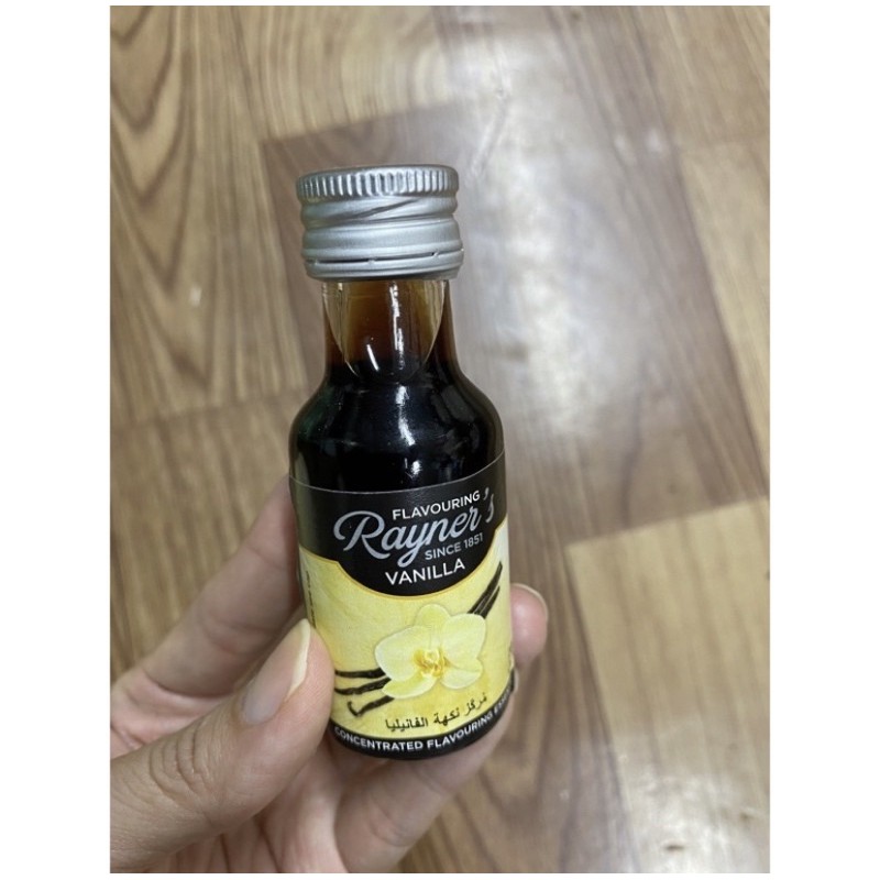 Tinh dầu hương vani Vanilla Essence Rayner's 28ml
