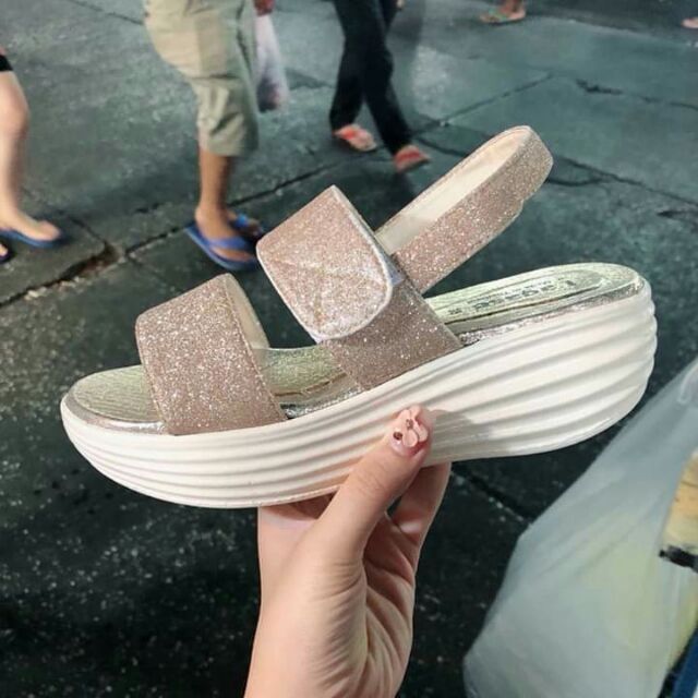 Sandal thái bao đẹp  size 35_40 250k/ đôi oder