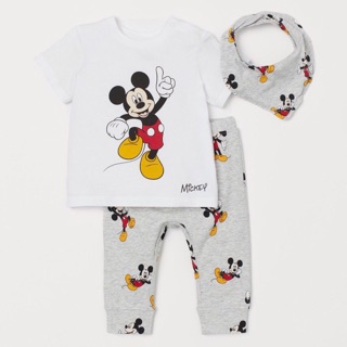 Bộ Mickey kèm yếm bé trai bé gái