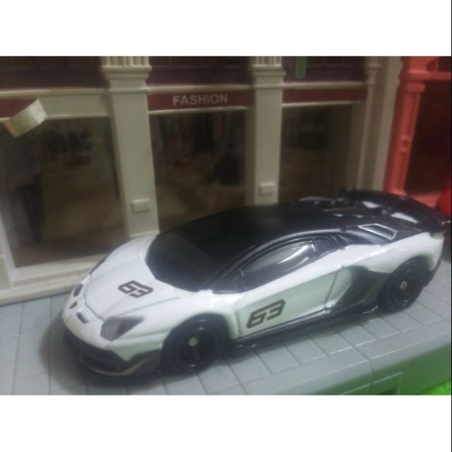Lamborghini Aventador SVJ tomica