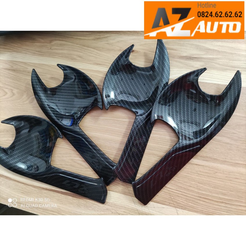 Bộ 8 Ốp Tay Hõm Cửa Xe Suzuki XL7 2020 -2022 Mẫu Carbon