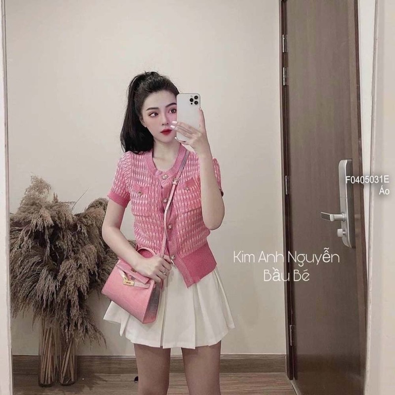 Áo len hồng cổ trụ