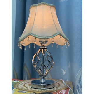 Đèn Bàn Giá Rẻ( có tăng giảm ánh sáng)