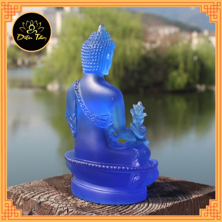 Tượng phật dược sư lưu ly màu xanh dương.