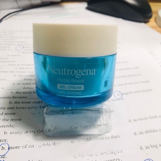 Dưỡng Ẩm Neutrogena Hydro Boost Gel-Cream