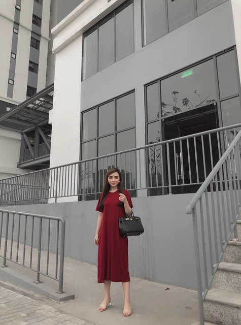 Váy xuông zúm sau lưng