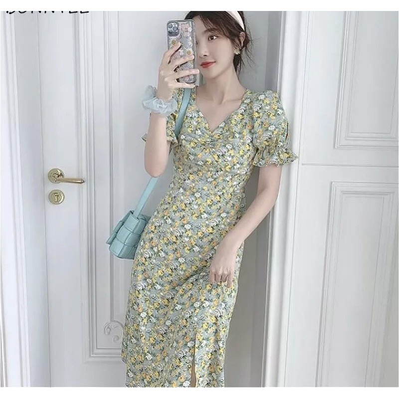 Đầm Hoa Cổ V Tay Phồng Xẻ Tà Trẻ Trung Thanh Lịch