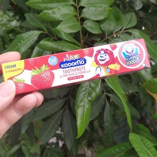 Kem đánh răng cho bé, Kem đánh răng Kodomo Thái Lan 3 vị trái cây cho bé 1 đến 9 tuổi