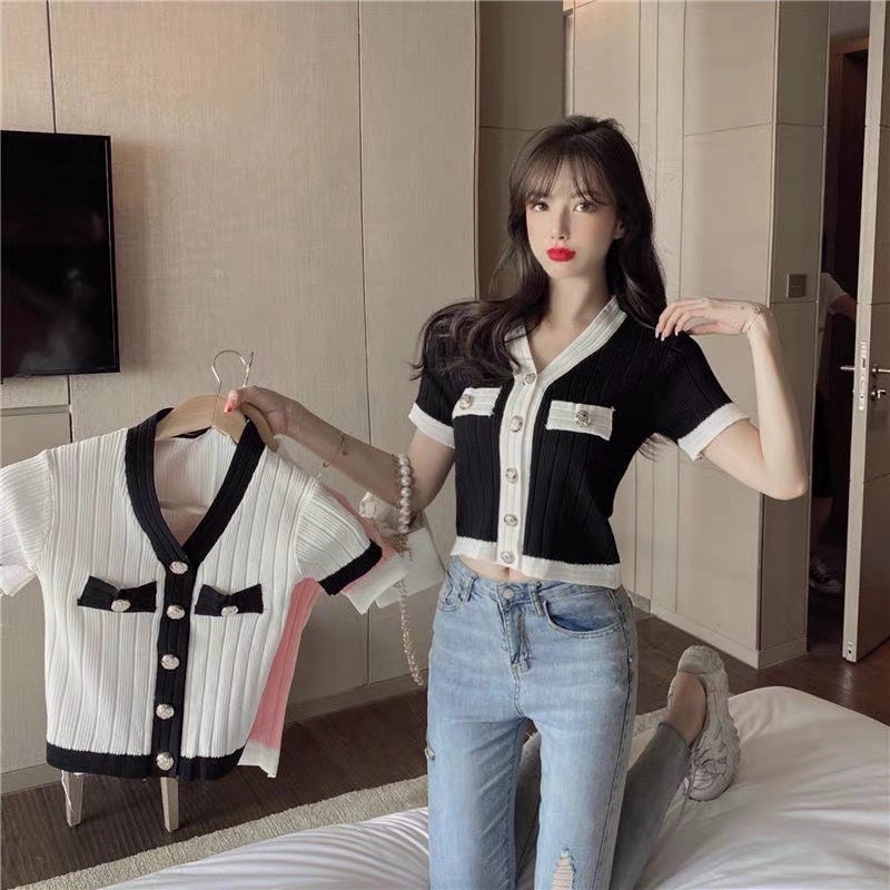 Áo thun gân cổ V viền nút sang chảnh alohashop91