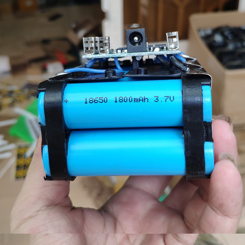 Pin Makita 18V 3AH mạch sạc adapter