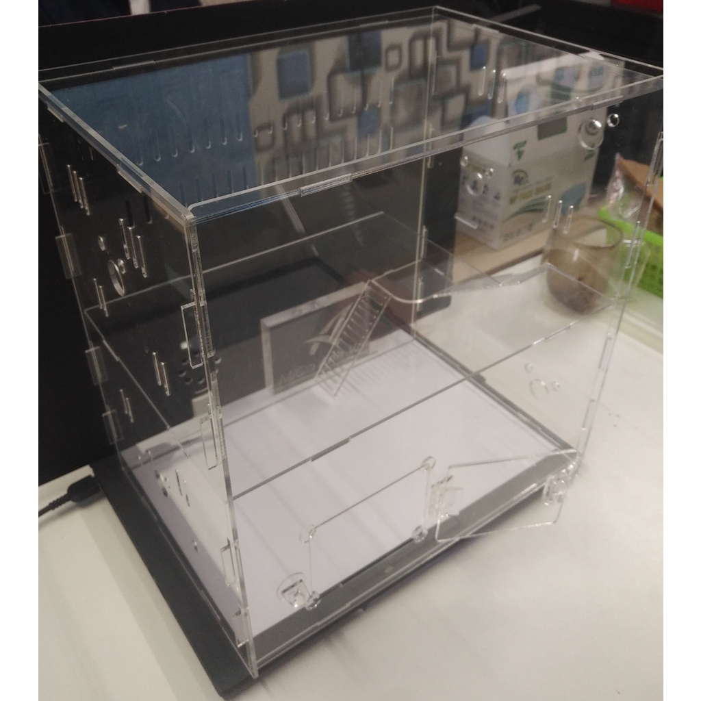 Hộp nuôi thú cưng chuột hamster 2 tầng mica trong