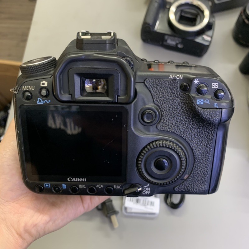 Bộ máy ảnh canon 50D kèm ống kính usm 90%