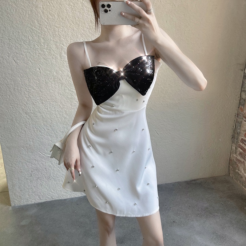 Đầm hai dáng ôm Emilyshop ulzzang