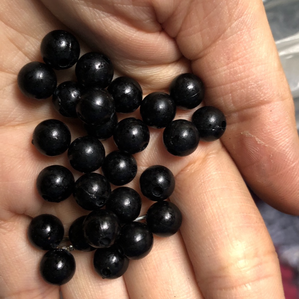 Sale thanh lý 10-25gam hạt nhưa 8mm-10mm đủ màu