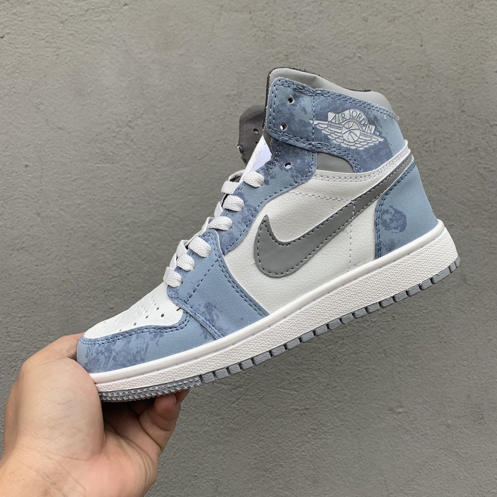 Giày thể thao Jordan 1 Retro OG Hyper Royal, Giày nam nữ cổ cao JD 1 Xanh Loang Full Box Bill | BigBuy360 - bigbuy360.vn