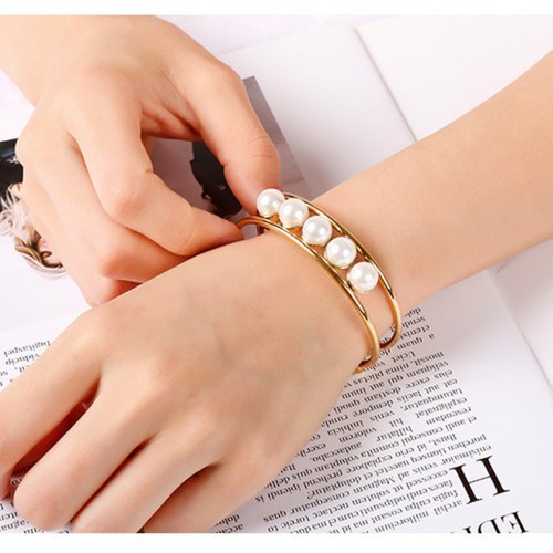 Vòng Tay Nữ Titan Ko Đen TT 3386