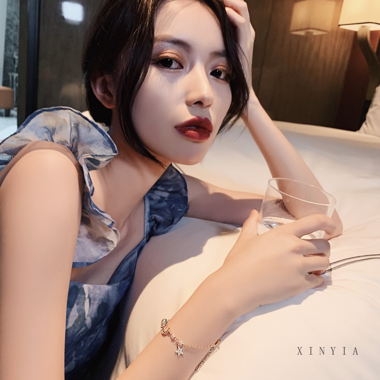 Vòng tay mặt hình trăng sao phong cách Hàn Quốc trẻ trung cho nữ